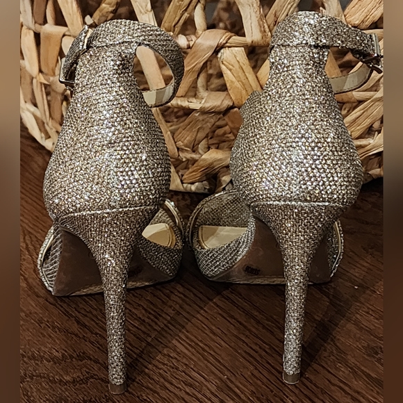 Jessica Simpson Rayli Heels - Picture 5 of 10